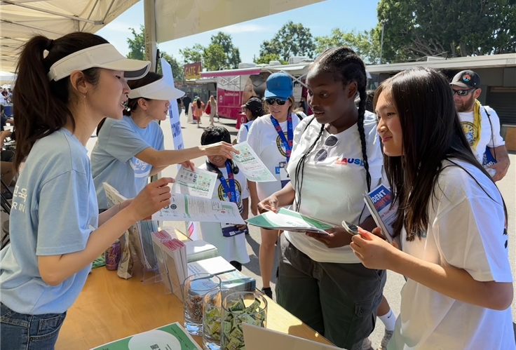 Korean Education Center in LA, participates in LAUSD College Signing Day